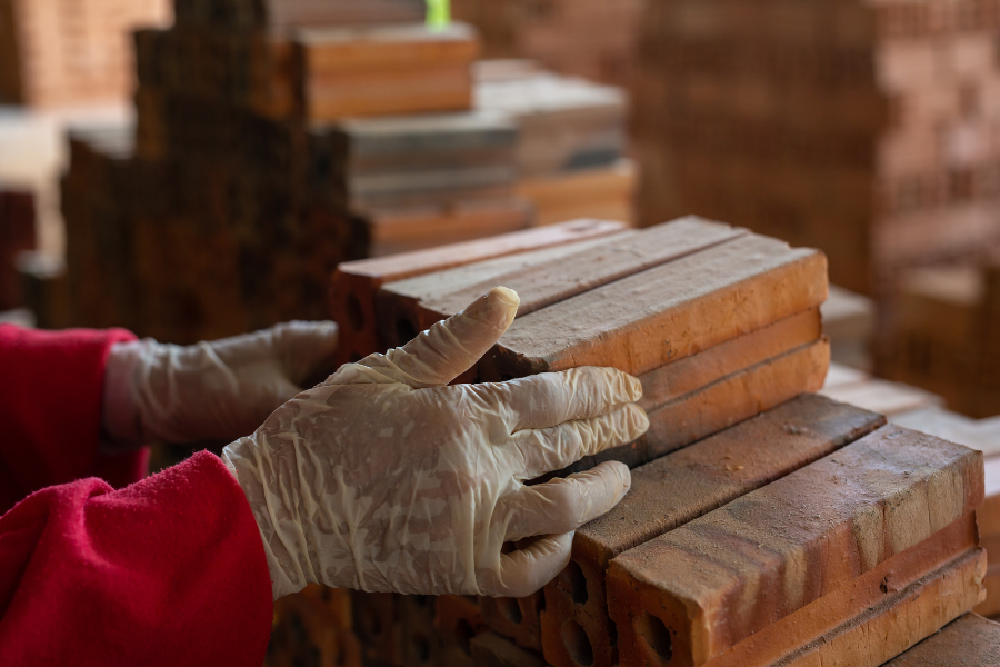 supplier material adalah