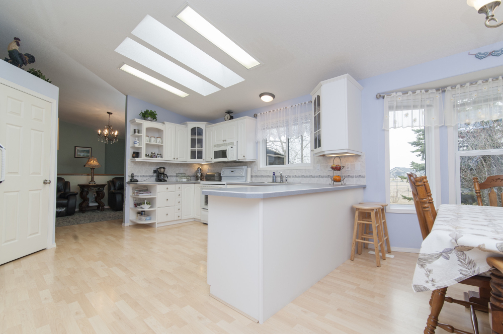 motif lantai dapur